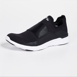 APL Techloom Bliss- Woman’s size 7.5 Black/White